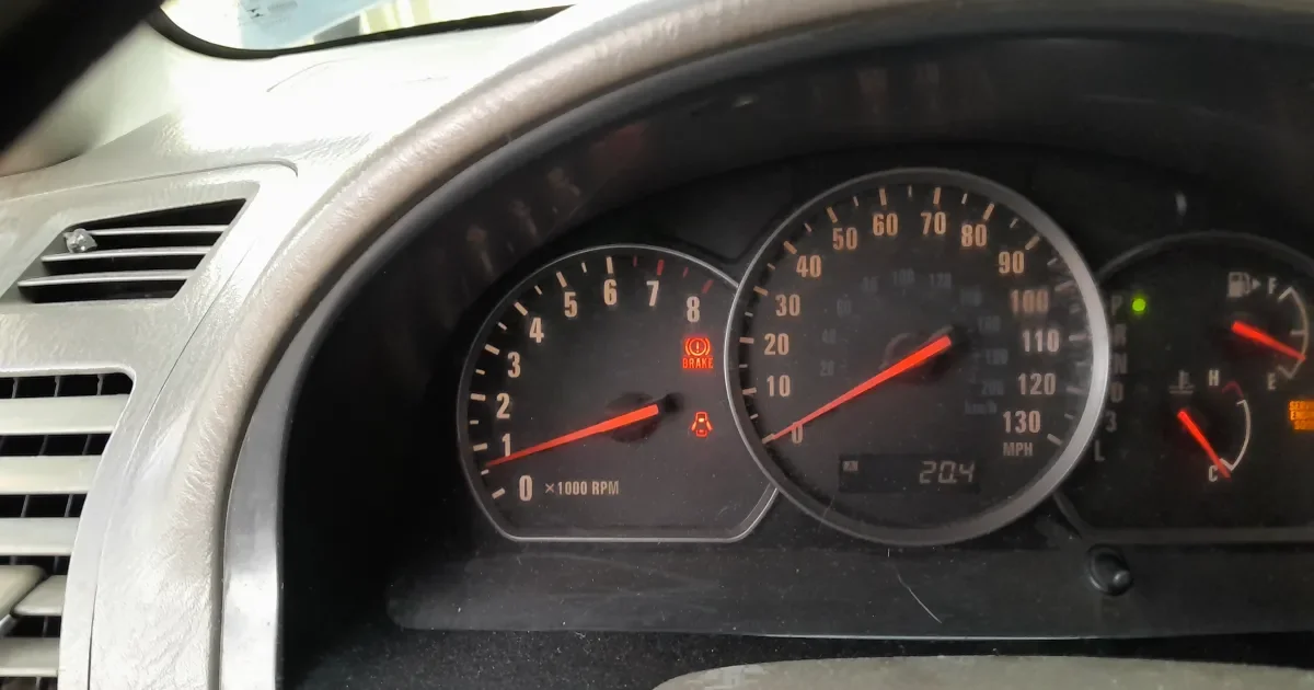 Suzuki Mi carro cabecea