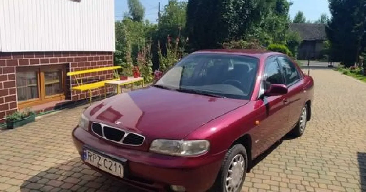 Daewoo ubicacion de la valvula PCV de un Daewoo Nubira 1.6 año 99...