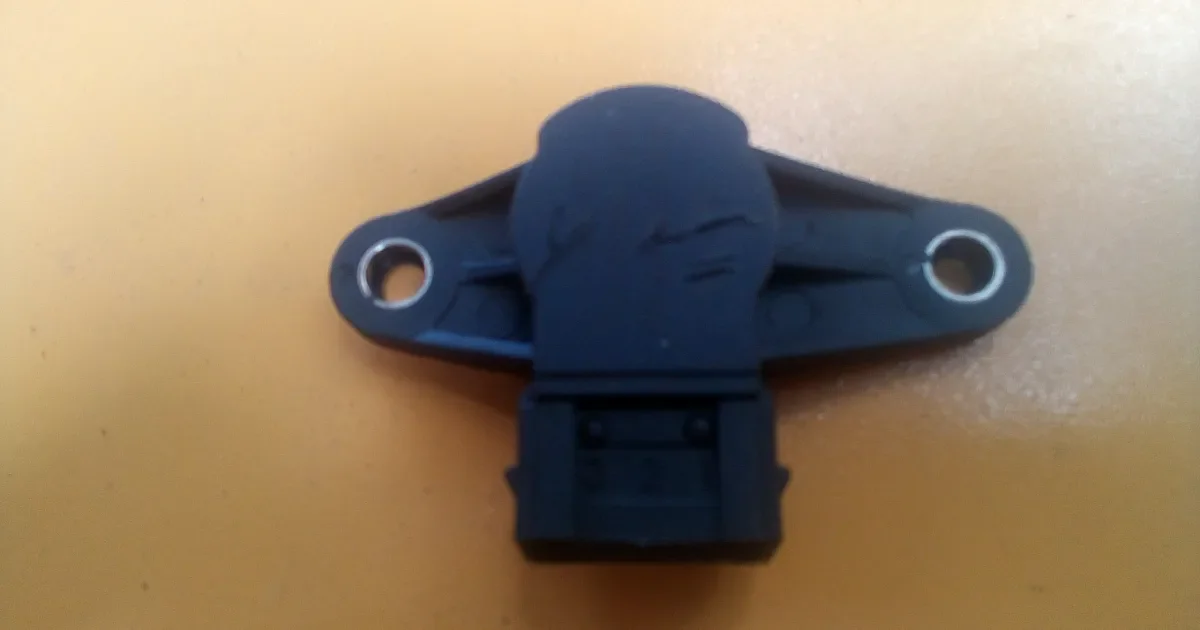 este es el sensor que trae este vehículo 