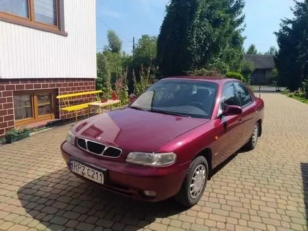 Daewoo ubicacion de la valvula PCV de un Daewoo Nubira 1.6 año 99...